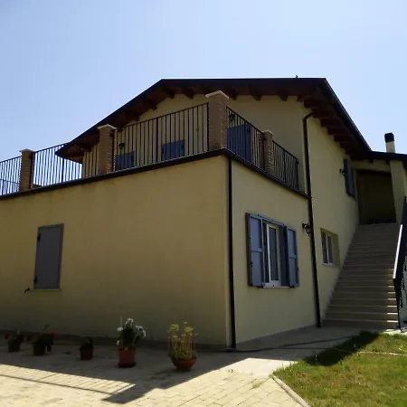 Terra Dei Falchi Alloggio per agriturismo Castilenti